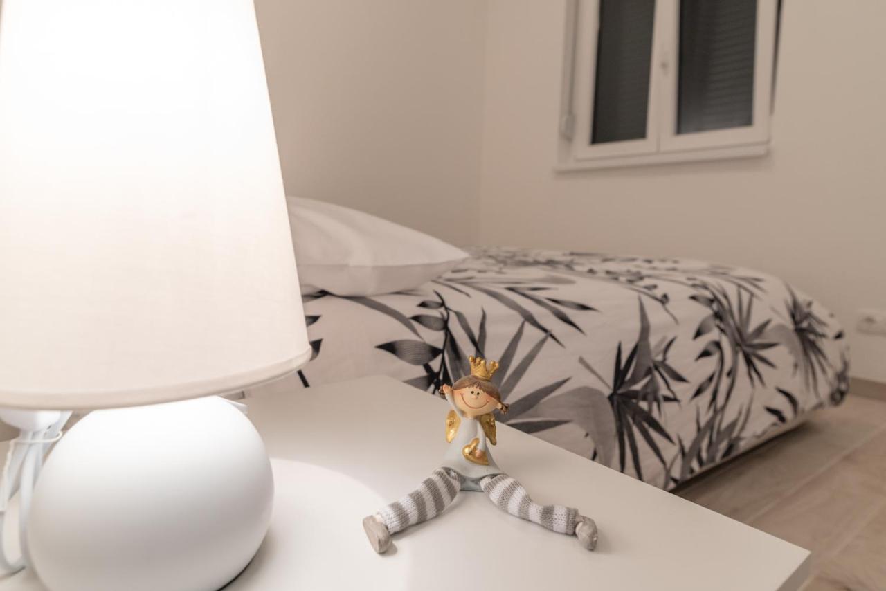 Apartman Pjer Trogir Exterior foto